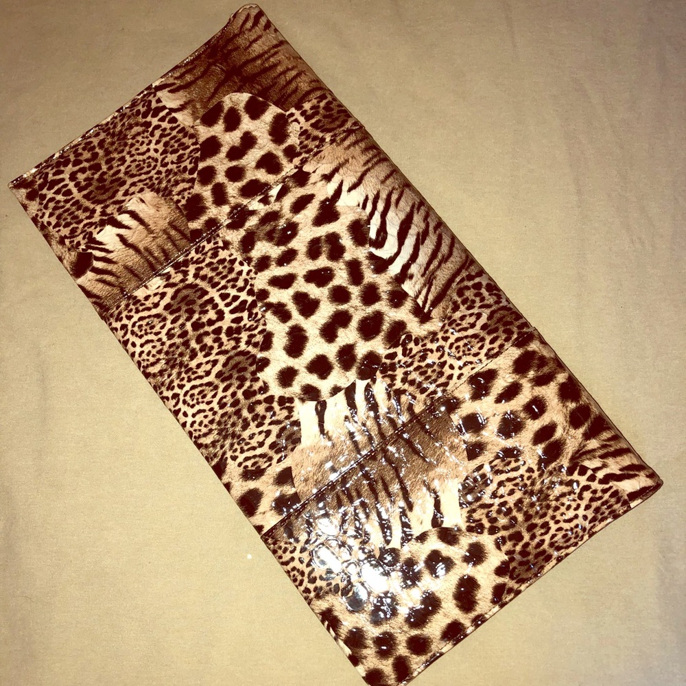 Leopard print clutch